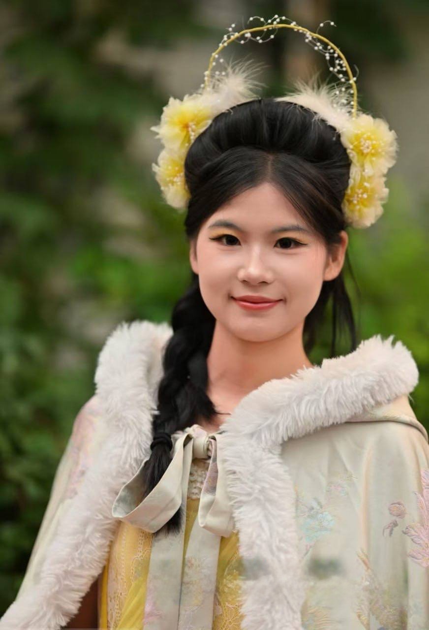 河北唐山河头老街艺术团团长李维金 被内部人员曝光私下拉女演员穿古装提供性服务 探花天堂变淫窝！