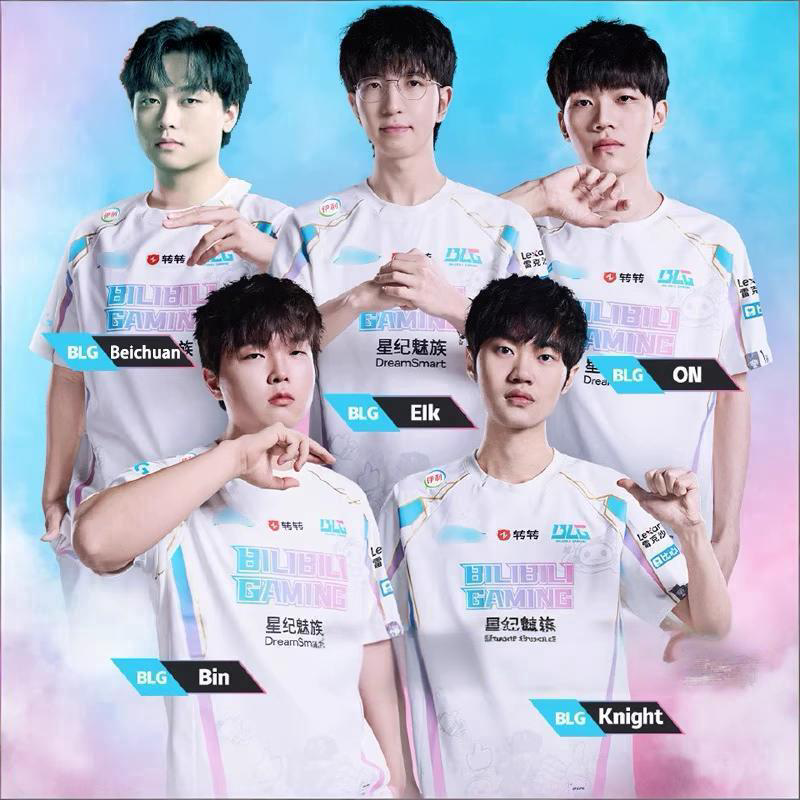 英雄联盟总决赛BLG止步16强就组团开始潇洒了 在上海某高端商务KTV娱乐疯狂玩女模 淫乱场面让人大跌眼镜